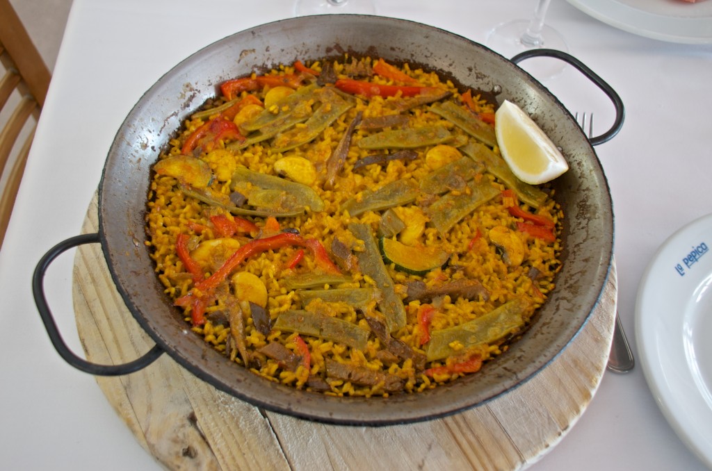 Vegetable paella at La Pepita, Valencia