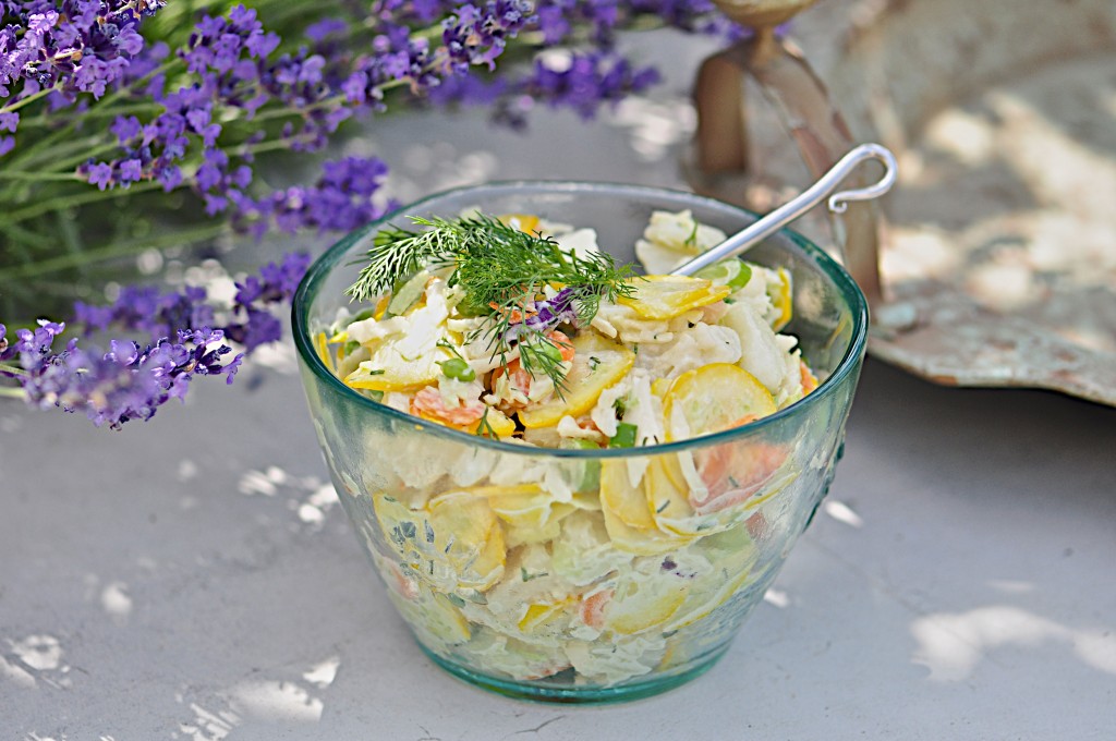 Potato vegetable salad with dill