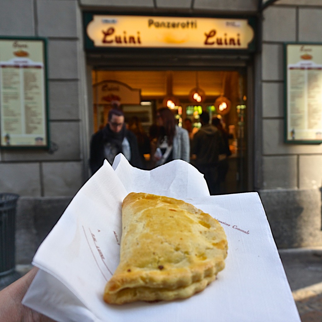 Panzerotti dolce with chestnuts