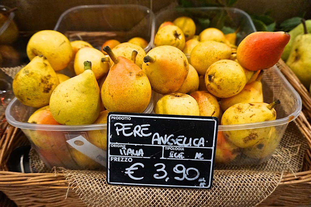 Pears, Eataly, Milan