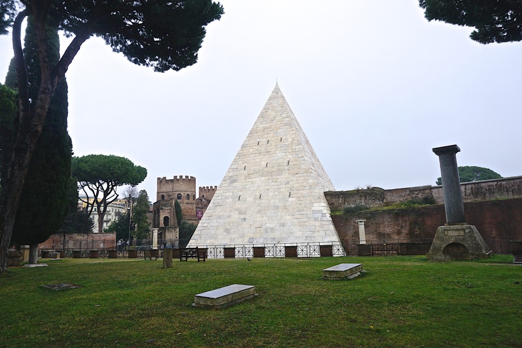 The pyramid at the Non-Catholic Cemetery in Testaccio