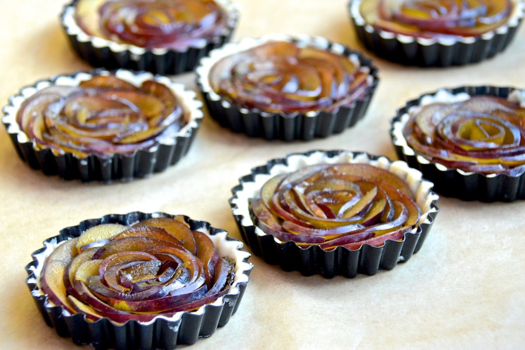 Plum "rose" tarts ready for baking
