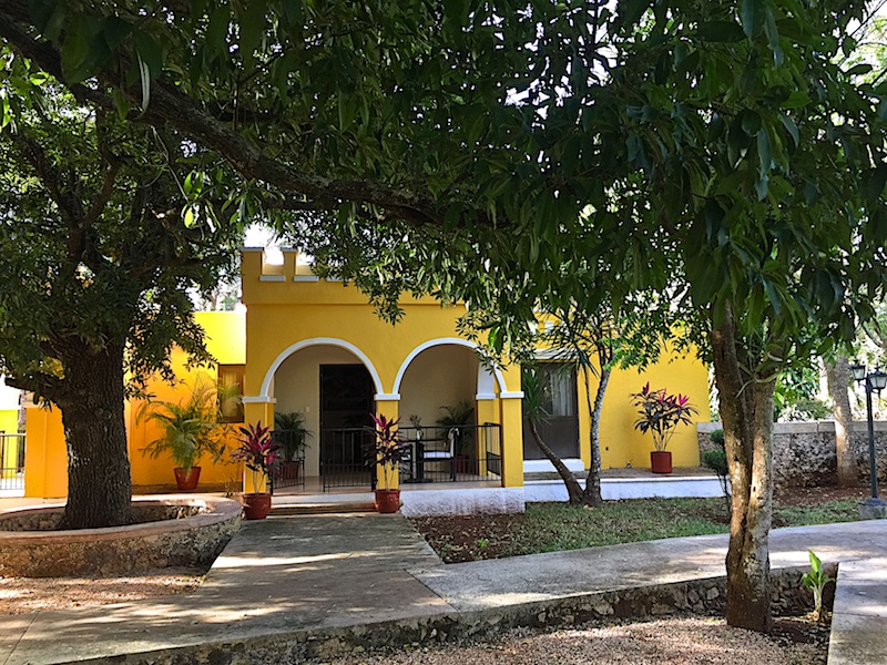 The yellow villa